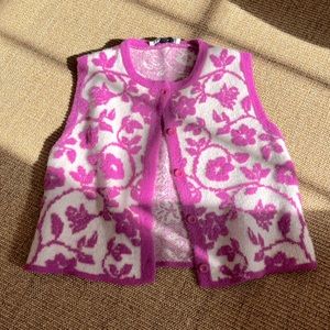 Floral sweater vest
